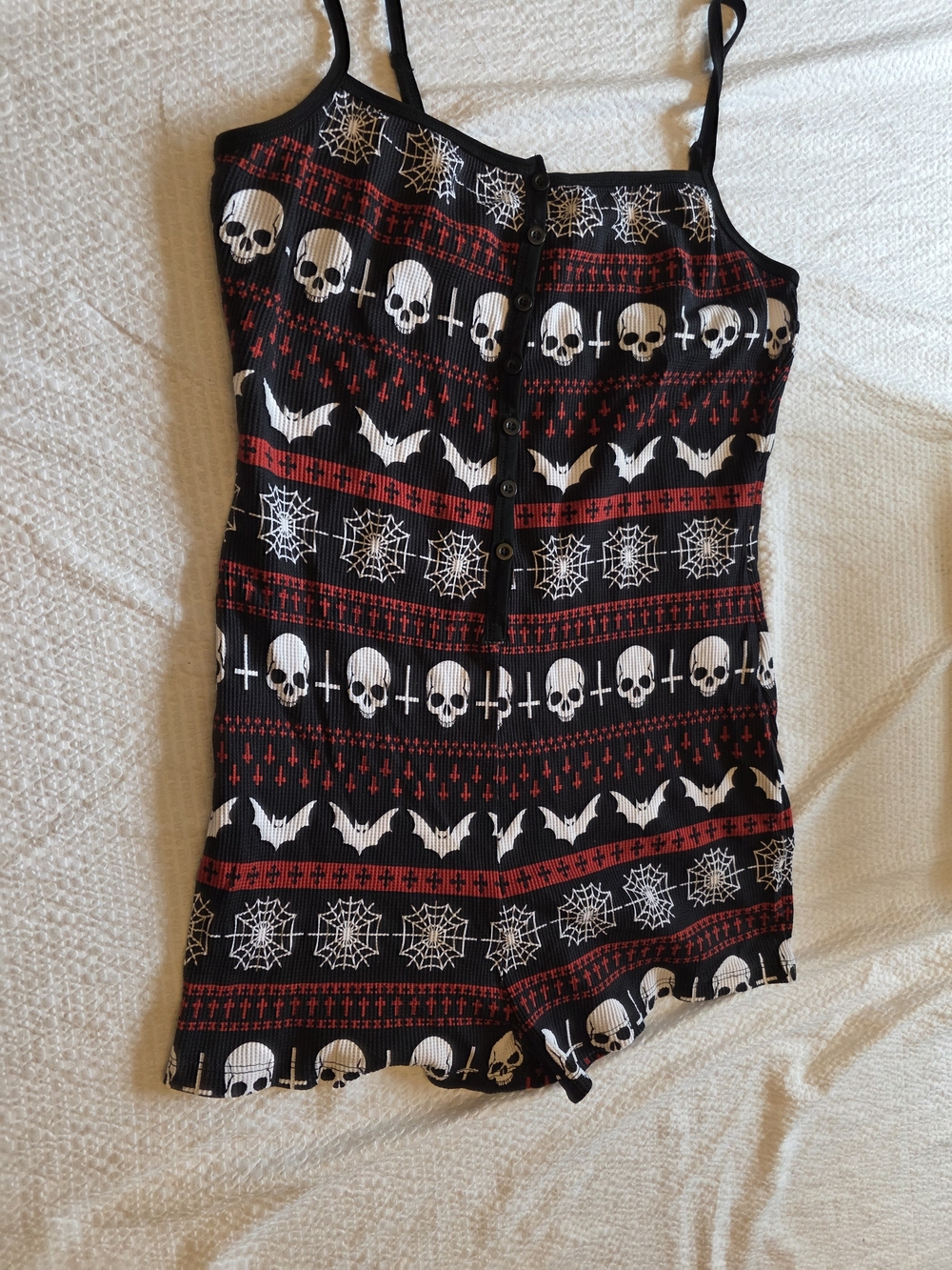 Widow Womens Black & Red Skull-Print Ribbed Button-Front Romper 1x